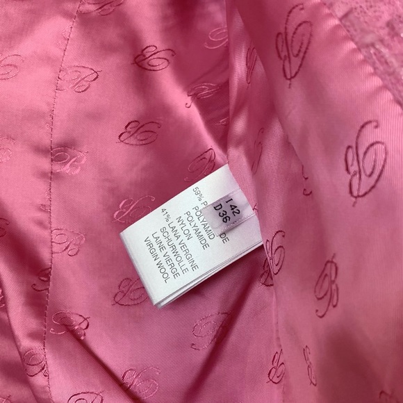 Blumarine pink tweed jacket with gold beaded trim - Picture 14 of 16